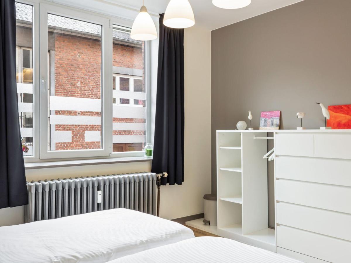 Stylish Apartment In Dinant Near The Maas Exterior photo