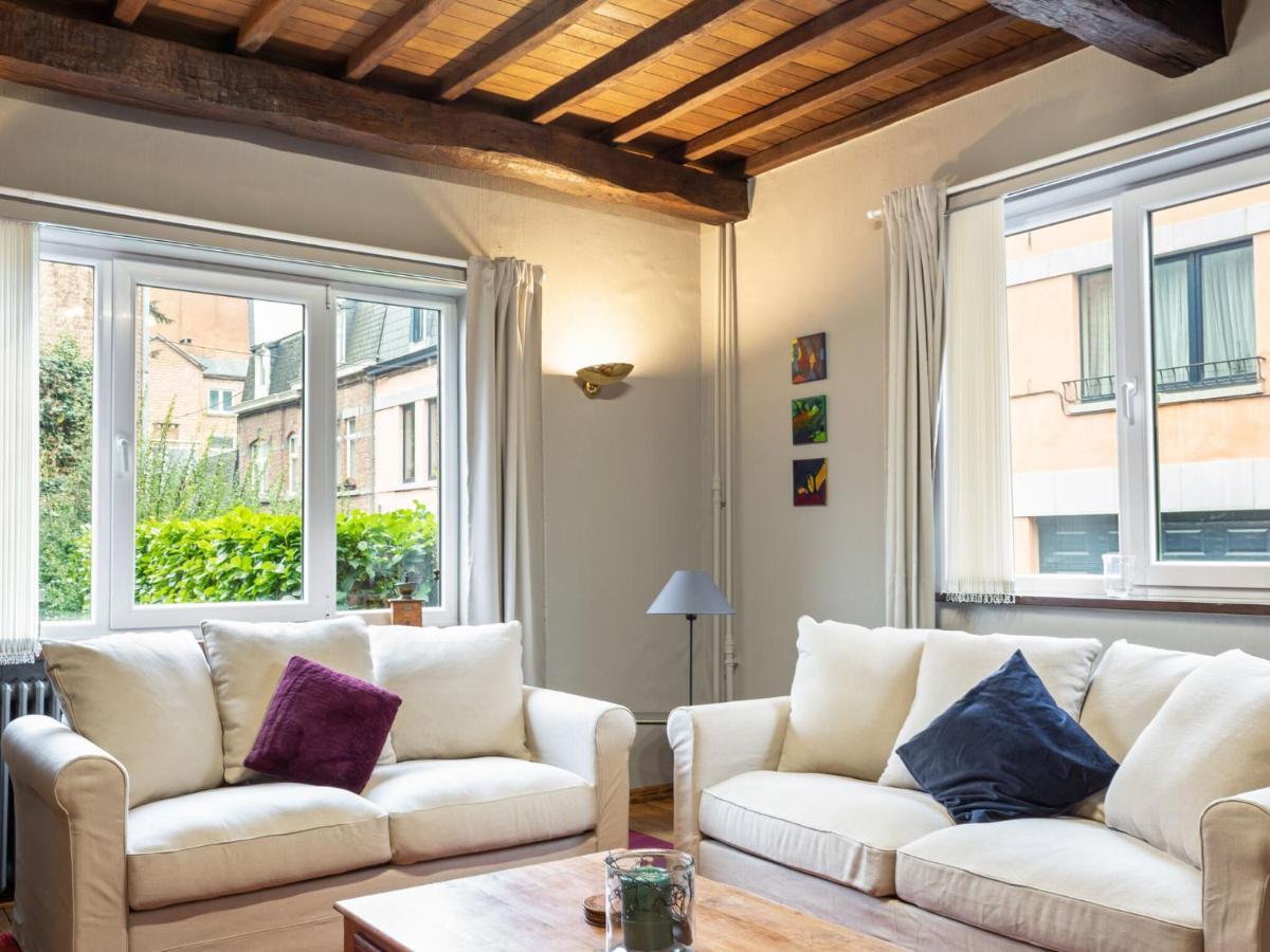 Stylish Apartment In Dinant Near The Maas Exterior photo