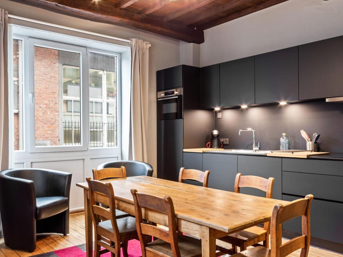 Stylish Apartment In Dinant Near The Maas Exterior photo